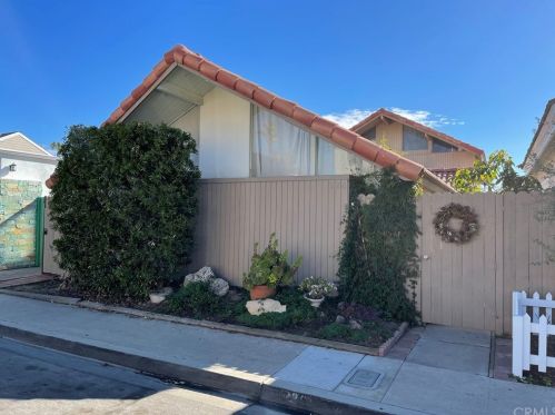 226 62nd St, Newport Beach, CA 92663-2023