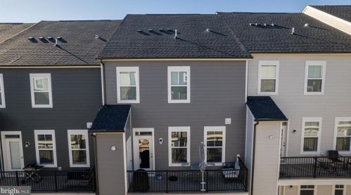 14957 River Walk Way, Woodbridge VA  22191 exterior