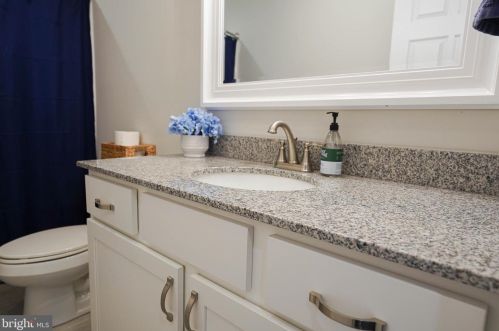 2 Highland Dr, Seaford DE  19973-4827 exterior