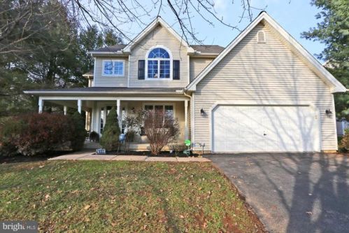603 Aurora Ln, Downingtown, PA 19335-4814