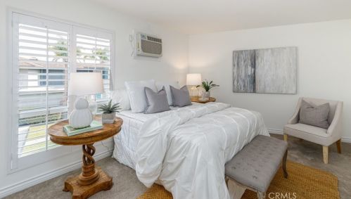 10404 Rutgers Ct, Cypress CA  90630-4229 exterior