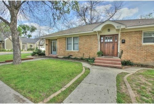 502 10th St, Georgetown TX  78626-5516 exterior