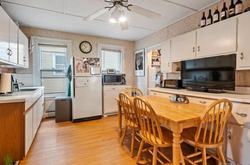 111 Shuttle Meadow Ave, New Britain, CT 06052-1931