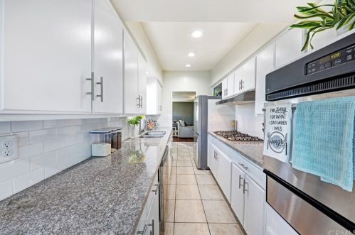 13651 Jetmore Ave, Paramount CA  90723-2314 exterior