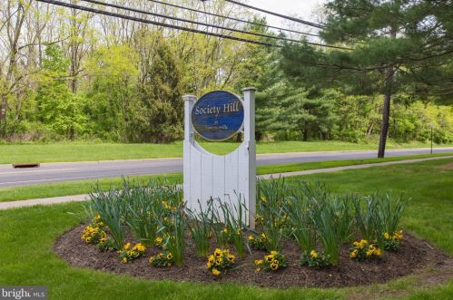 55 Quince Ct, Lawrence Township NJ  08648-4803 exterior