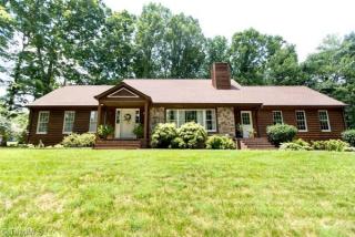270 Glendale Cir, Eden, NC 27288-7938