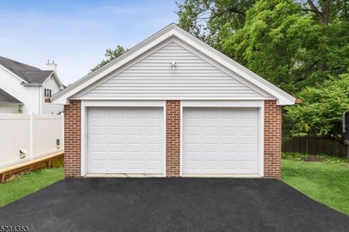 193 Tooker Ave, Springfield NJ  07081-1634 exterior