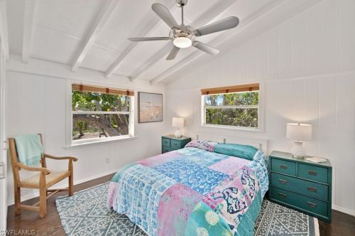 2629 Coconut Dr, Sanibel FL  33957-2005 exterior
