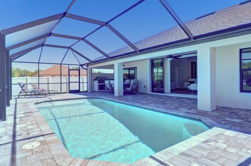 2227 2 Ter, Cape Coral FL  33990-1024 exterior