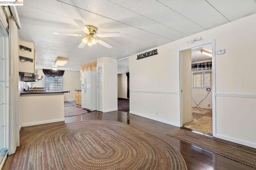137 Zartop St, Oakley, CA 94561-1676