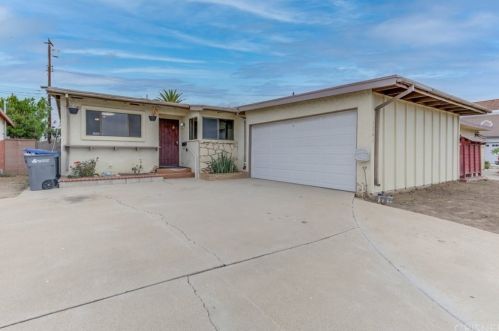 1261 140th St, Gardena, CA 90247-2213