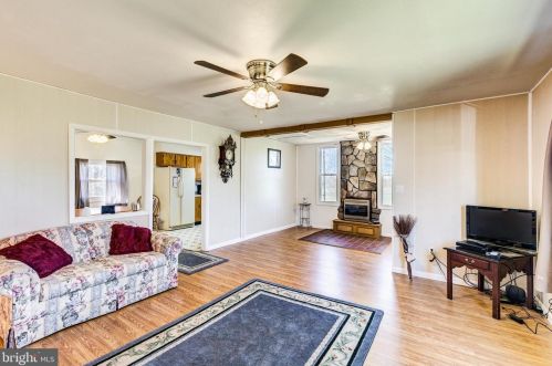 305 Ulricktown Rd, Littlestown PA  17340-9789 exterior