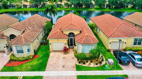 7065 Cataluna Cir, Delray Beach, FL 33446-3175