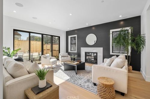 516 San Luis Ave, Pismo Beach, CA 93449-2367