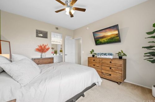 1014 Gibraltar Ave, Anaheim CA  92808-1576 exterior