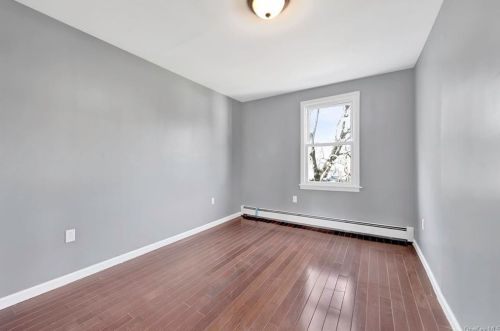 140 13 Ave, Mount Vernon NY  10550-2818 exterior