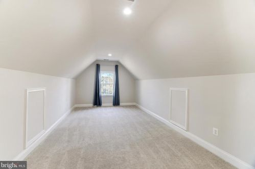 5410 Dabneys Mill Ct, Haymarket VA  20169-4519 exterior