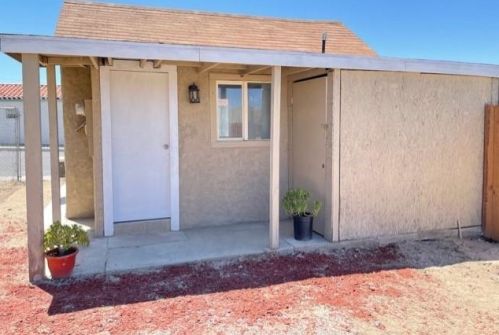 115 2nd Ave, Barstow CA  92311-2856 exterior