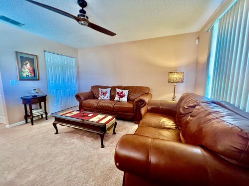 1142 Floresta Dr, Fort Pierce FL  34983-2758 exterior