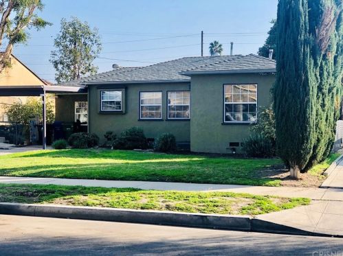11054 Emelita St, North Hollywood, CA 91601-1305