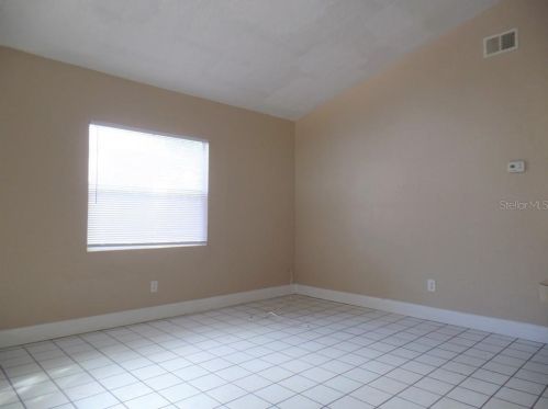 644 Hickman Ct, Saint Petersburg, FL 33705-3850