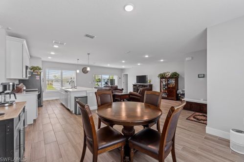 2436 4 St, Cape Coral FL  33909-1923 exterior