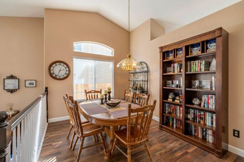 8686 White Peacock Way, Elk Grove CA  95624-3701 exterior