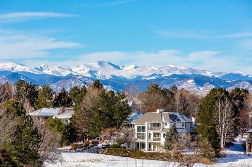93 Glenmoor Dr, Englewood, CO 80113-7117