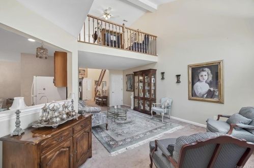 45 Deer Crossing Dr, Fishkill NY  12524-1365 exterior