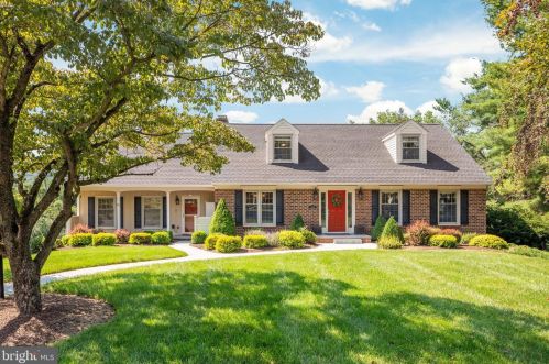 853 Sandtrap Ln, Harrisonburg, VA 22802-8849