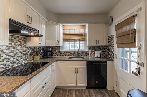 7 Underwood Rd, Wyncote, PA 19095-2906