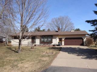 1905 Macaw Ave, Wausau, WI 54401-7220