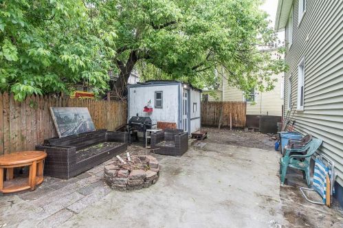 22 Veazie St, Providence RI  02908-2410 exterior