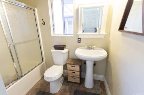 8664 Enramada Ave, Whittier CA 90605-1144 exterior