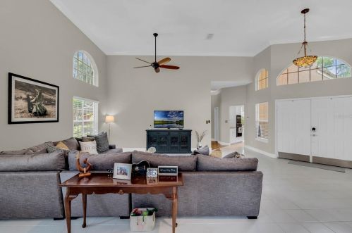 1235 Glencrest, Lake Mary FL  32746-5025 exterior