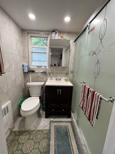 1120 50th St, North Bergen, NJ 07047-3143