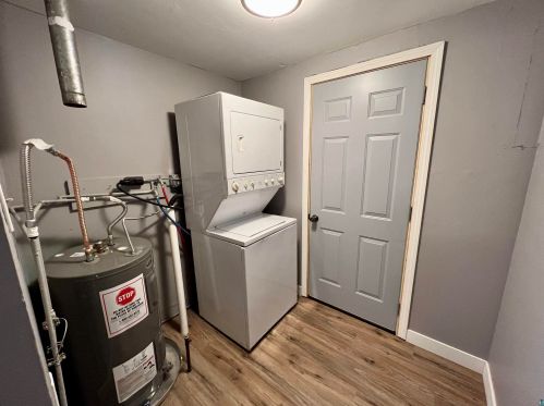 1601 Doddridge Ave, Scanlon MN  55720-2429 exterior