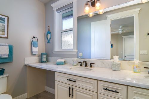 6331 Melody Ln, Newcastle CA  95658-9646 exterior