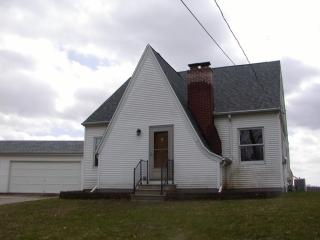 1995 Clairville Rd, Oshkosh, WI 54904-9080