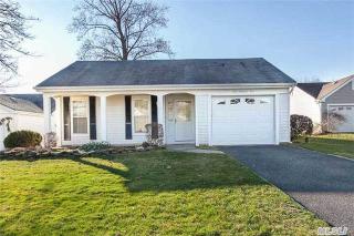 403 Kingston Dr, Panamoka NY  11961-2061 exterior