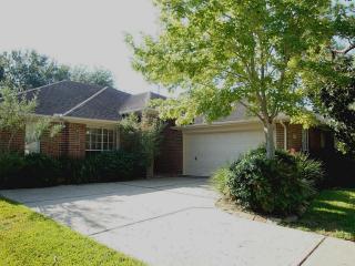 6522 High Knoll Dr, Sugar Land TX  77479-6097 exterior