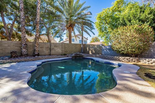 1323 Linda Ln, Gilbert AZ 85234-4109 exterior