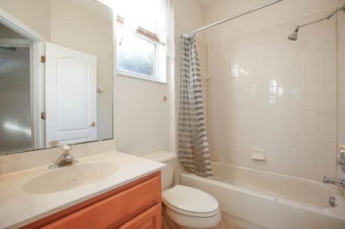 4360 Conroy Club Dr, Orlando FL  32835-2700 exterior