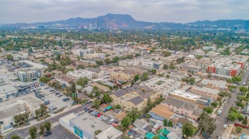 5325 Denny Ave, North Hollywood CA  91602-3218 exterior