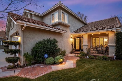25063 Hollyhock Ct, Santa Clarita, CA 91381-2220