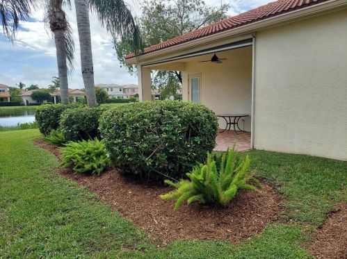 196 Isle Verde Way, West Palm Beach, FL 33418-1708