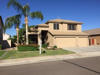 22426 78th Dr, Peoria, AZ 85383-3133
