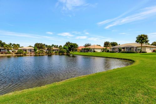 10549 Royal Caribbean Cir, Boynton Beach FL  33437-4285 exterior