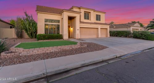 6561 Salt Cedar Pl, Chandler, AZ 85249-4679