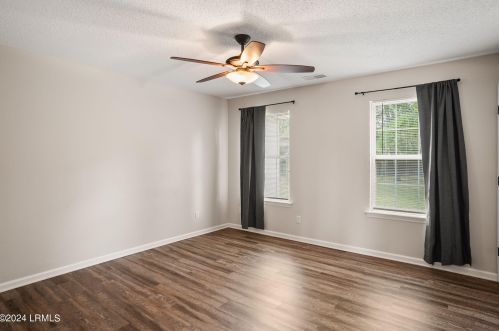 34 Blacksmith Cir, Beaufort SC  29906-8560 exterior